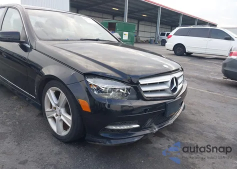 2011 Mercedes-Benz C 300 Luxury 4Matic/Sport 4Matic from USA, damaged, VIN WDDGF8BB9BR177371